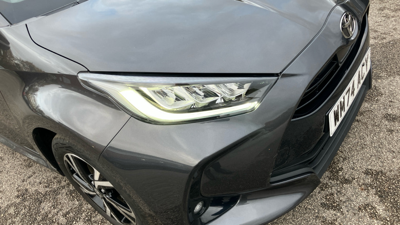 Toyota Yaris 1.5 Hybrid Design 5dr CVT Hybrid Hatchback